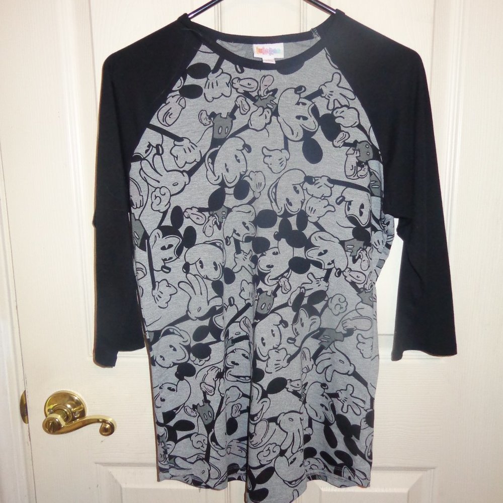 LuLaRoe T-Shirt Womens Size Small